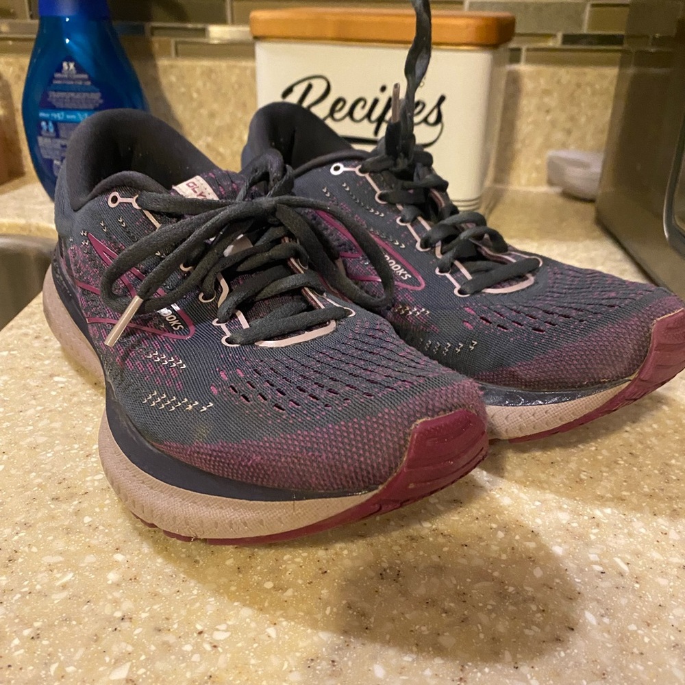Brooks Glycerin 19 woman’s size 8